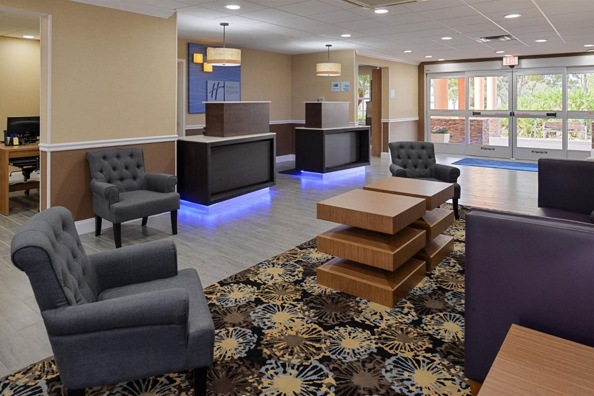 Hotel Express & Bonita Springs/naples By Ihg 3*