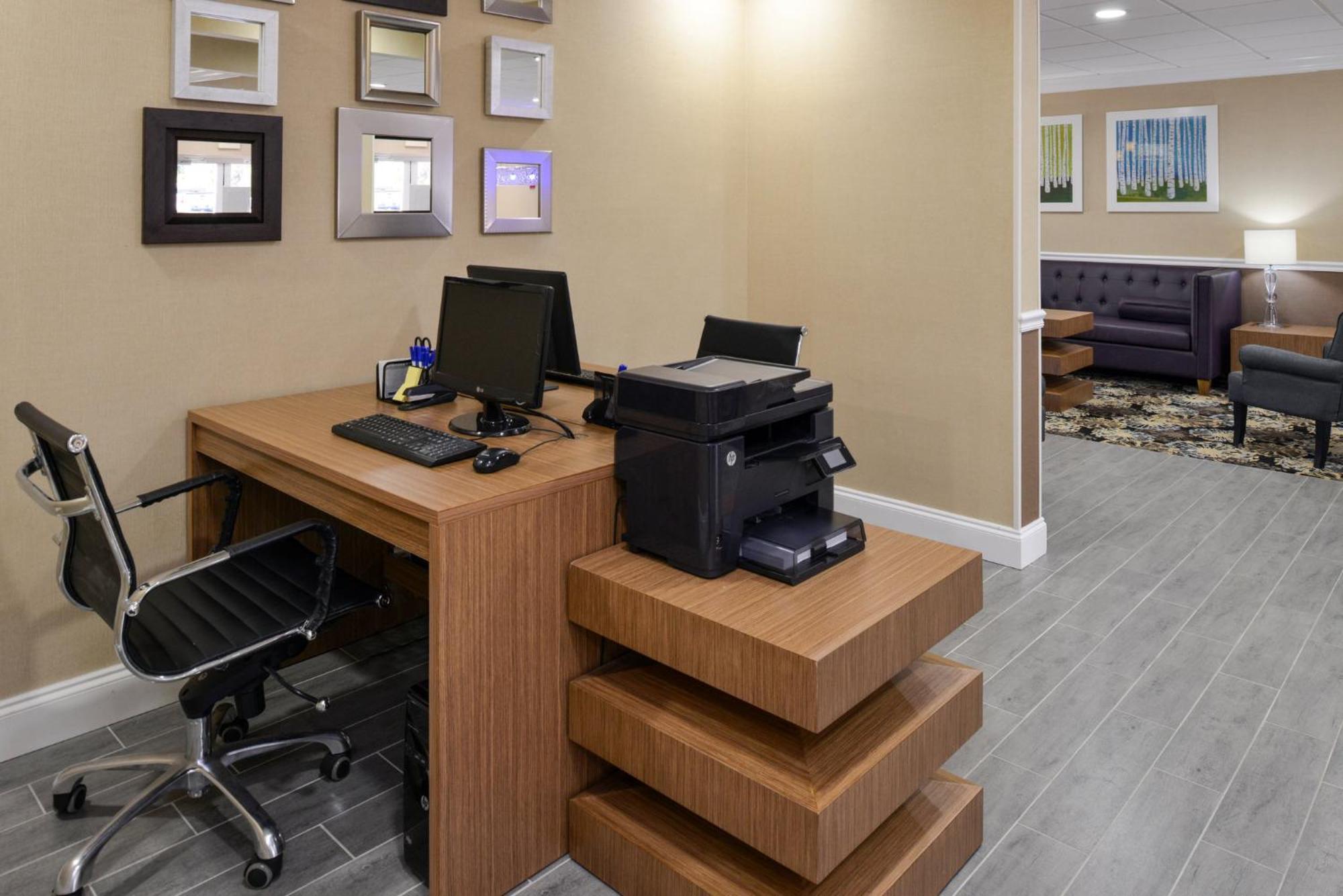 Express & Bonita Springs/naples By Ihg Bonita Springs