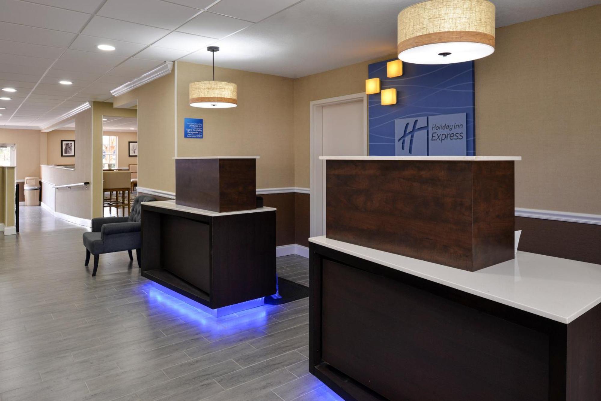 Express & Bonita Springs/naples By Ihg 3*